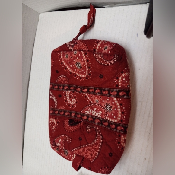 Two Vera Bradley Paisley Lined Zippered Travel Make Up Storage Pouch - Picture 13 of 14